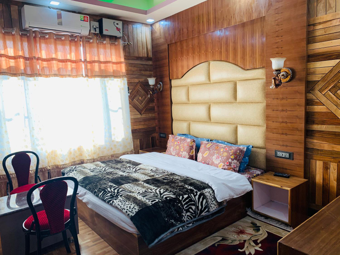 Bedroom 3, Hotel Shuhrah-I-Afaq, Badgam