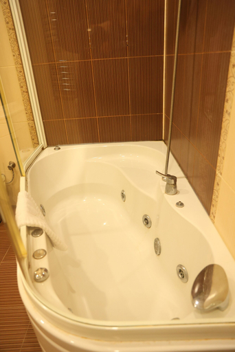 Bathroom 4, New Baku Hotel, Baku