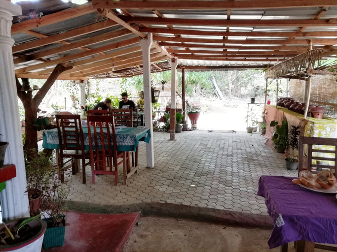Food & Drinks 3, Anura Homestay, Dambulla
