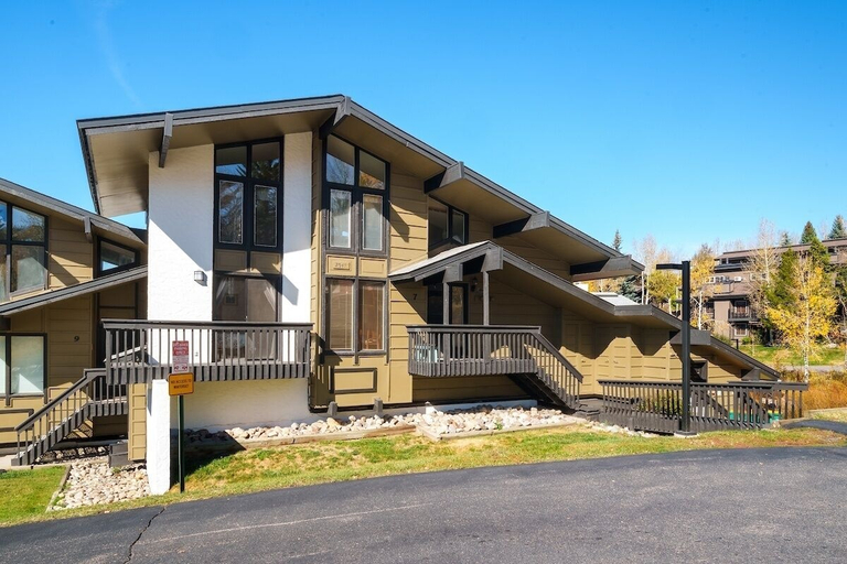 Exterior 2, Hillsider 7 2 Bedroom Townhouse, Routt