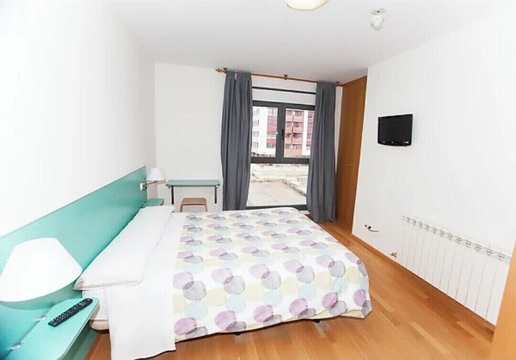Bedroom 2, HOSTAL VIA LACTEA, Burgos