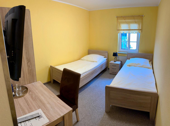 Bedroom 2, Hotel La-Pergola, Spree-Neiße