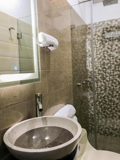Bathroom 3, Nueve Agaves Hotel, Tequila