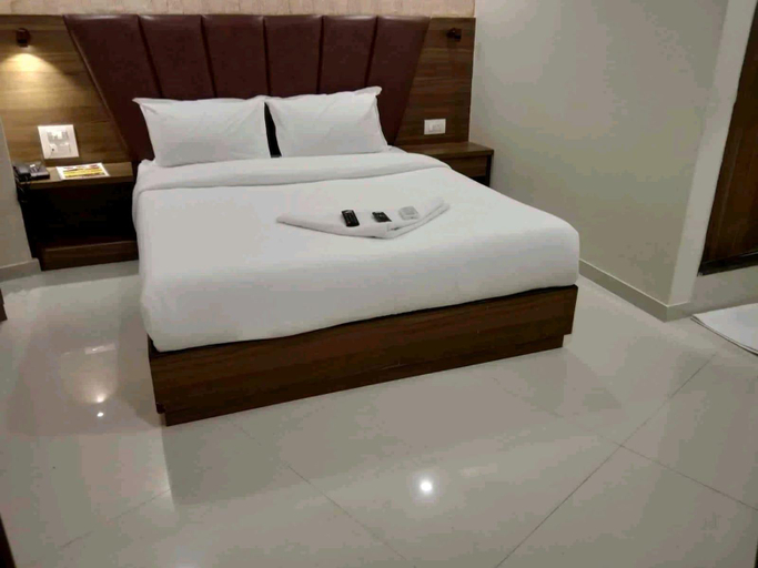 Bedroom 3, HOTEL ADAMS INN, Mumbai Suburban