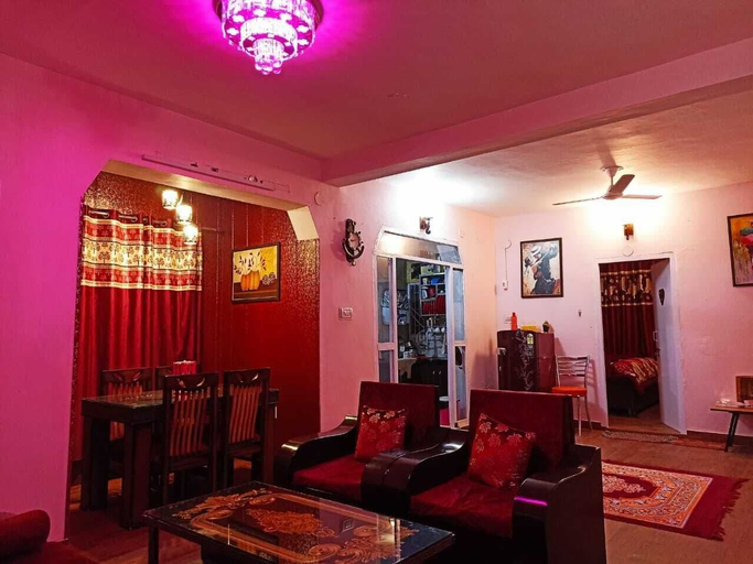 Living area 4, Inheart Homestay Mussoorie, Dehradun