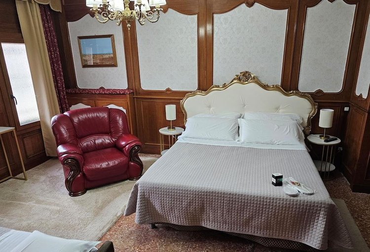 Bedroom 3, Venice My Friends Canal View, Venezia
