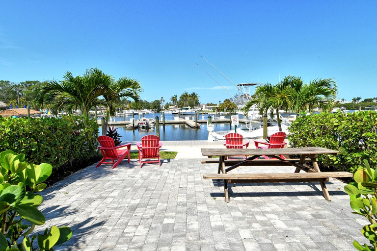 Others 5, All-New, Ground-Floor, Huge Pool, Tiki Bar & Grill, Manatee