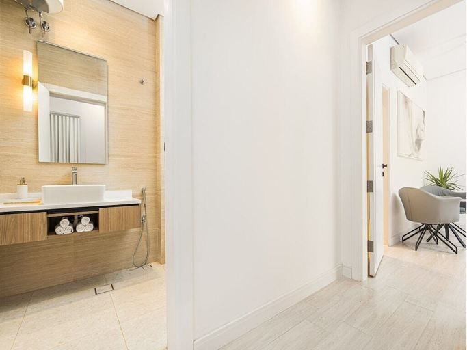 Interior 5, Luxury & Elegant Apartment in Almughrizat, Riyadh