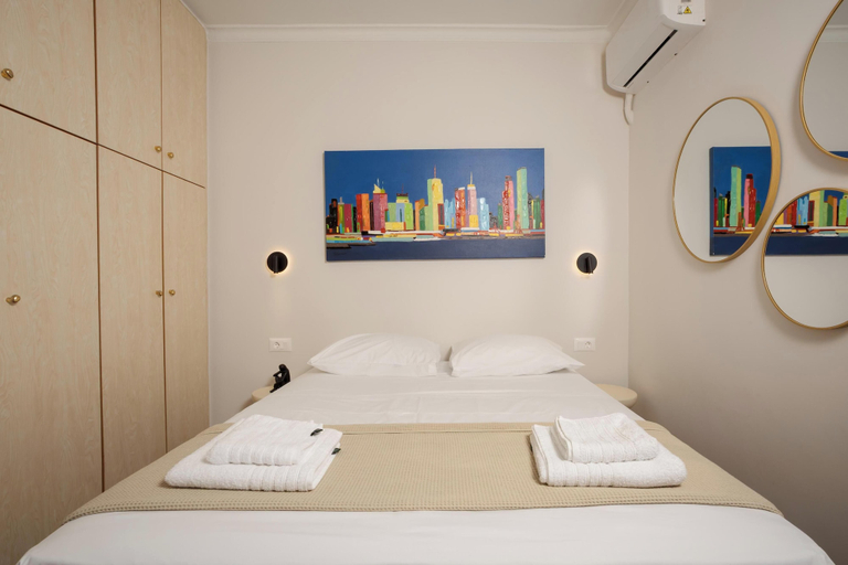 Room 3, Theni City Apartment by Zen Estate, Crete