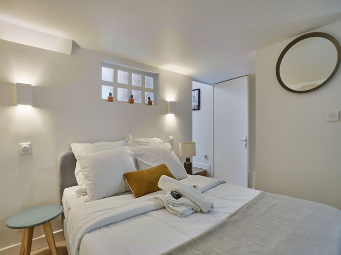 5, Charming apartment St Germain des Pres, Paris