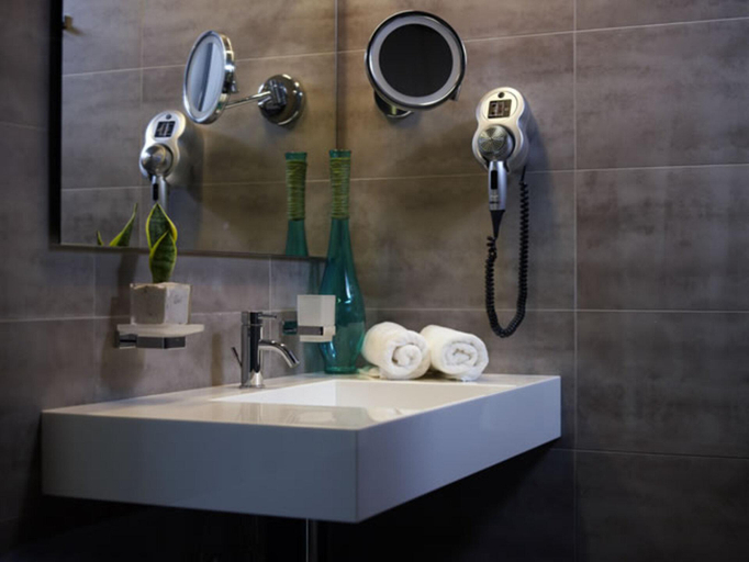 Bathroom 5, Tesoro Blu Hotel and Spa, Ionian Islands
