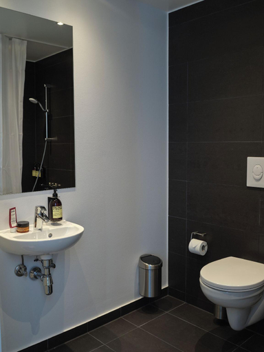 Bathroom 4, Flora Apartment Hotel, Copenhagen