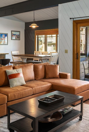 Living area 2, Phoenix 208 4 Bedroom Townhouse by RedAwning, Routt
