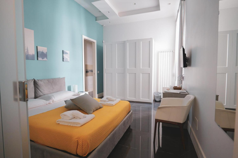 Bedroom 3, duomo luxory home, Napoli