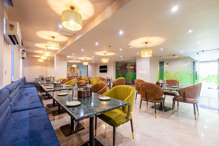 Food & Drinks 5, Saltstayz Select- Medicity Near Medanta Hospital, Gurgaon