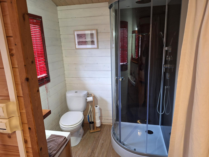 Bathroom 4, Le Repaire de Mitzerlé, Haut-Rhin