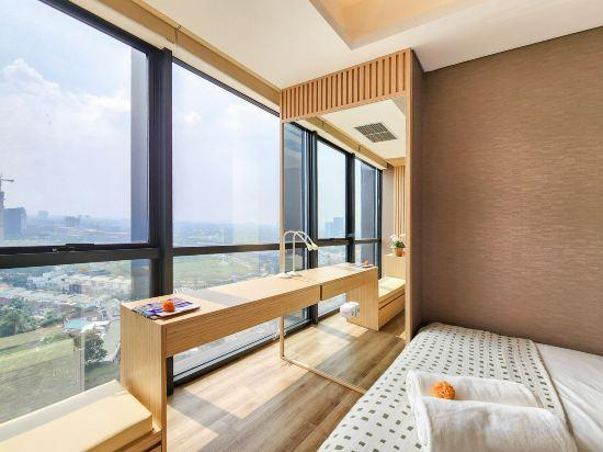 2, The Smith Apartment - Alam Sutera by Nagisa Bali, Tangerang