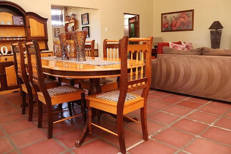 Food & Drinks, De Stallen Guesthouse, Mangaung