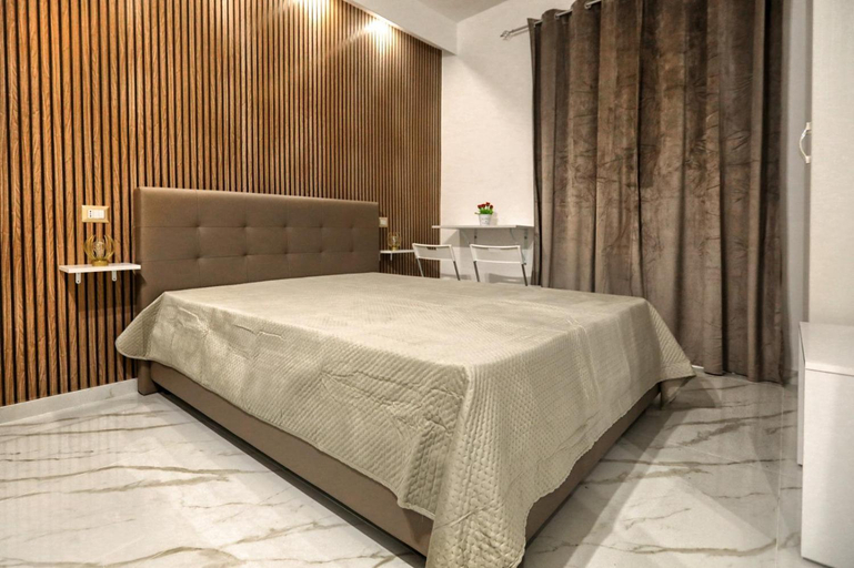 Others 3, You And Me Room - 5 min dall'Aeroporto & Wi-Fi, Napoli