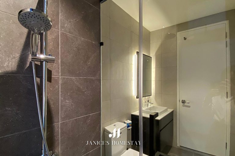 Bathroom 4, AXON RESIDENCES BUKIT BINTANG by Janice's Homestay, Kuala Lumpur