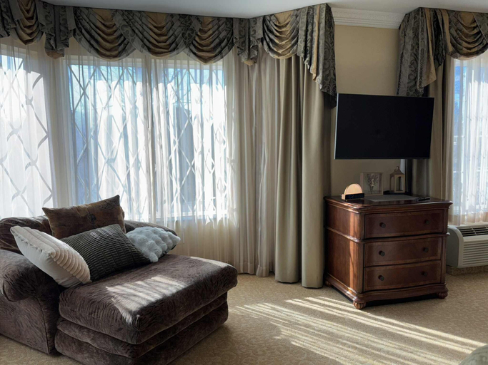 Room 5, Aspiratinns Hotel & Wellness Center, Orange