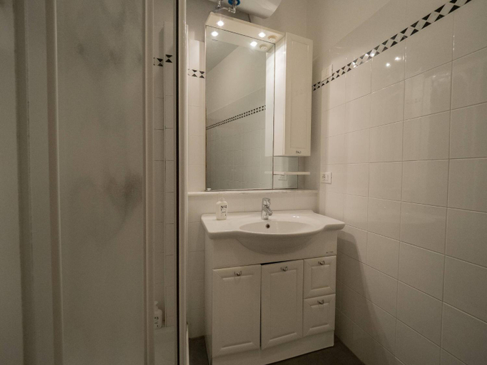 Bathroom 2, Rissu Comfortable Village Life Studio, La Spezia