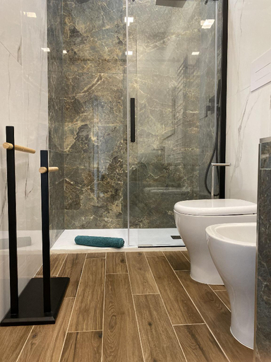 Bathroom 3, Casa Manfredi Roma, Foggia