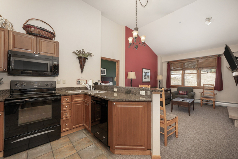 Interior, Zephyr Mountain Lodge, Condo | 2 Bedroom (Select-Rated Condo 1707), Grand
