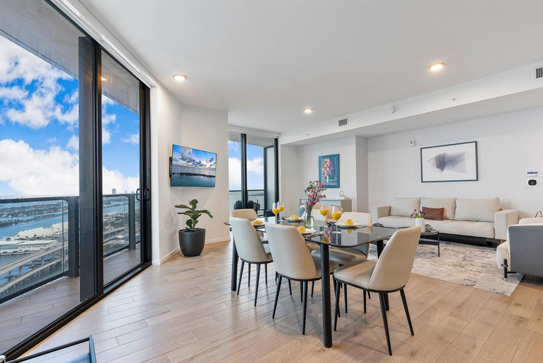 Food & Drinks 3, Downtown by Miami Vacation Rentals, Miami-Dade