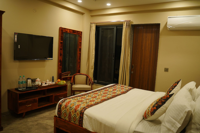 Room 3, Hotel aashirwad bliss inn & Pool, Jaipur