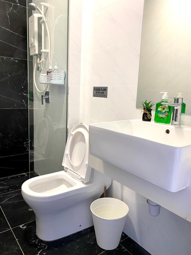 Bathroom 5, Beacon Executive Suite by NGN Homestay, Penang Island