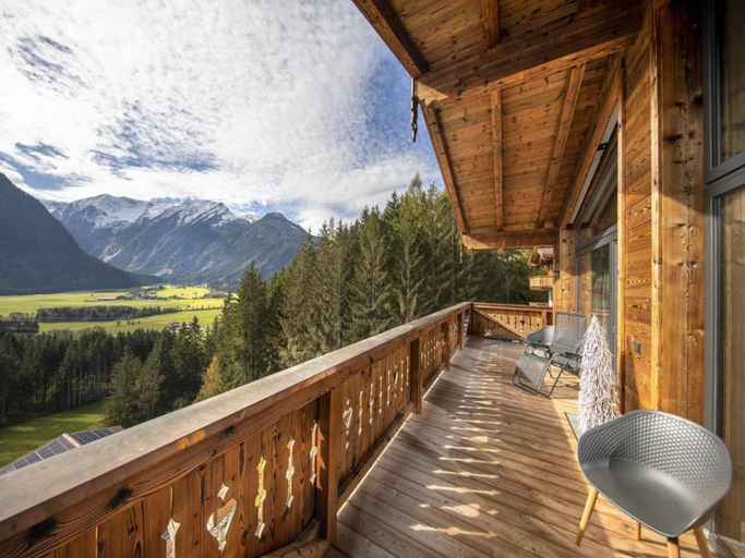 Others 2, Ski-Friendly Chalet in Neukirchen, Zell am See