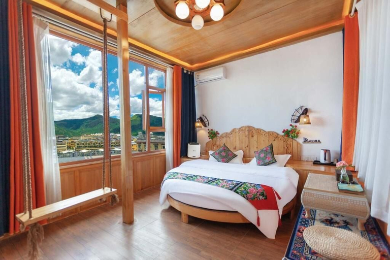Room 3, The Peak Living, Dêqên Tibetan