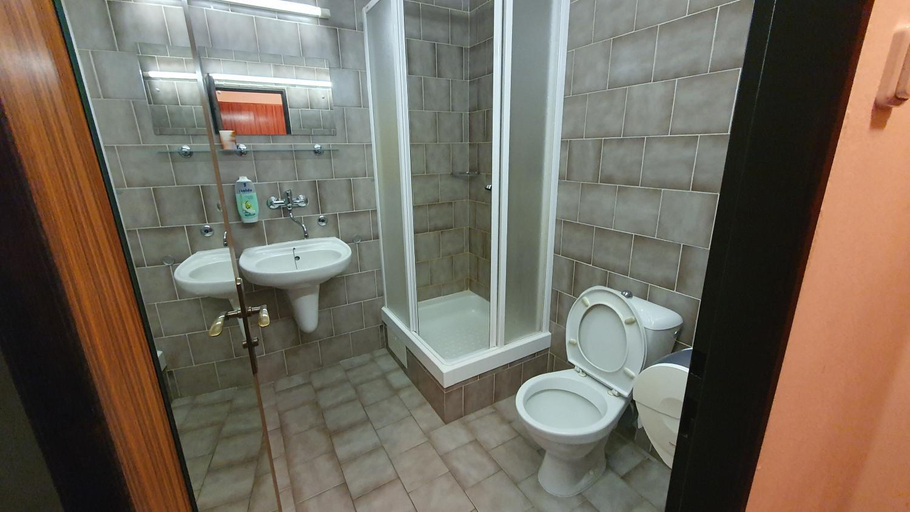 Bathroom, Holensky dvur, Jindřichův Hradec