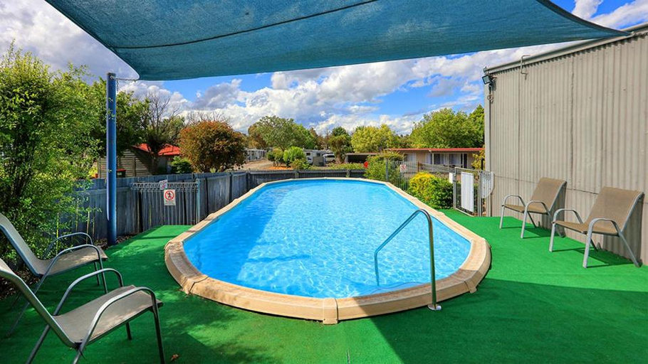 Sport & Beauty 2, Highlander Van Village, Armidale Dumaresq