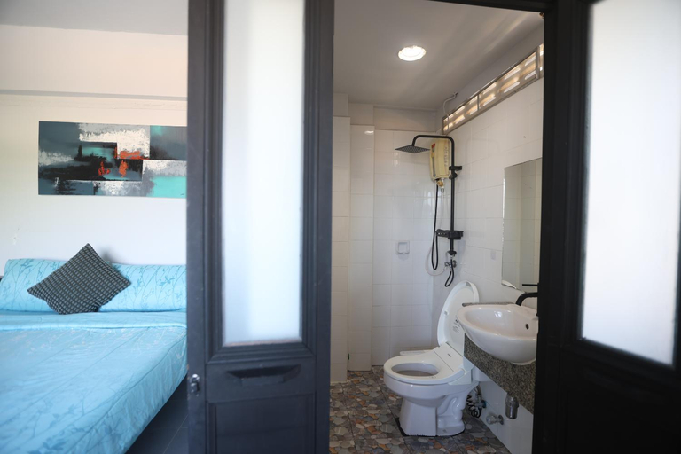 Bathroom 3, Funky Crab The River, Mueang Krabi