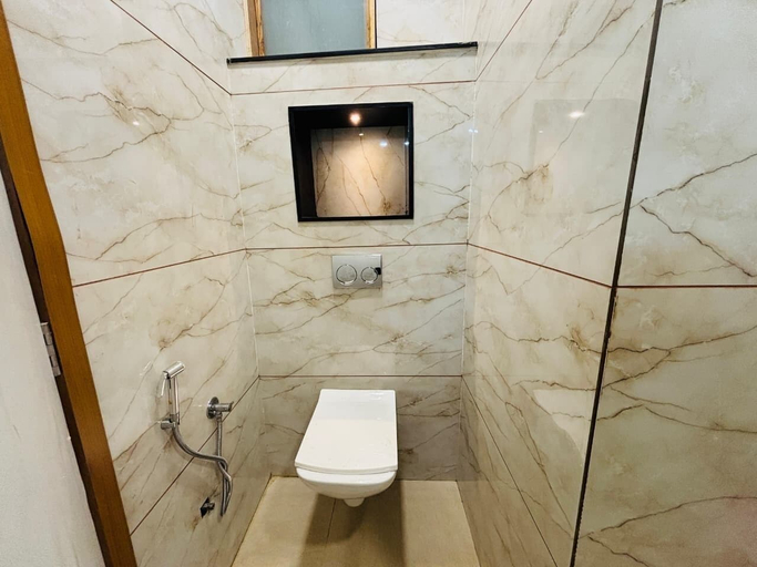 Bathroom 2, Hotel Santosh Heritage, Ajmer