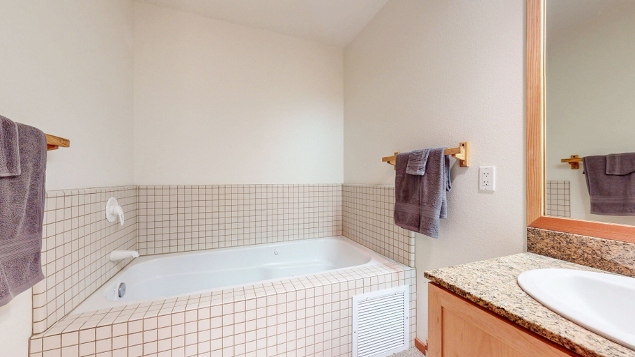 Bathroom 4, Snowcreek V #819 4 Bedroom Condo, Mono
