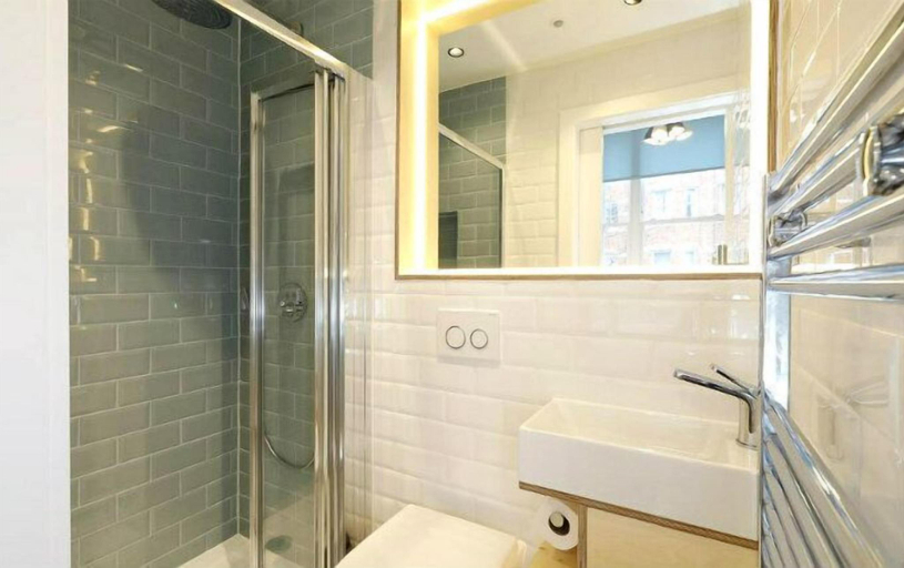 Bathroom 3, Exhibition Court Hotel, London