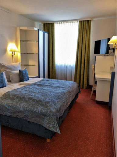 Bedroom 2, MINGA hotel, München
