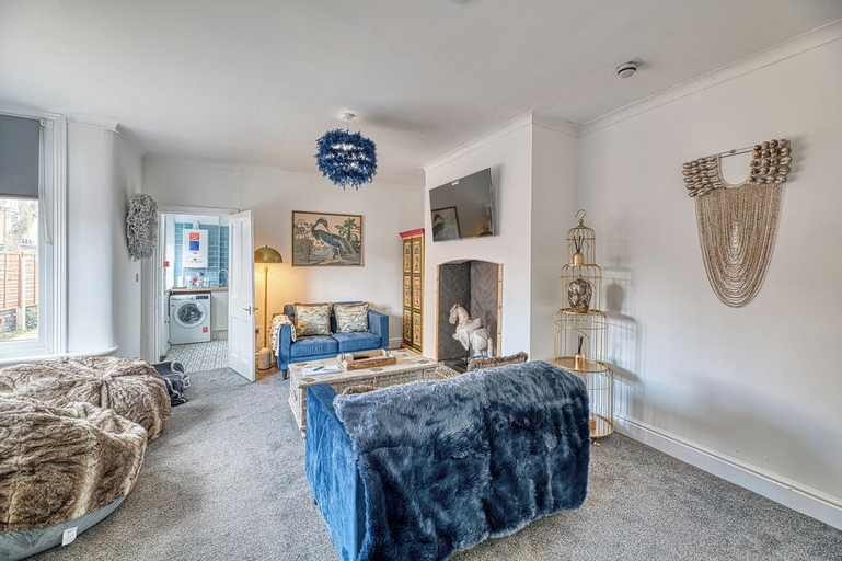 Living area 3, Three Bed Apartment by Guestz, Lancashire