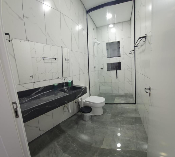 Bathroom 3, Pousada Bahamas Sc, Penha