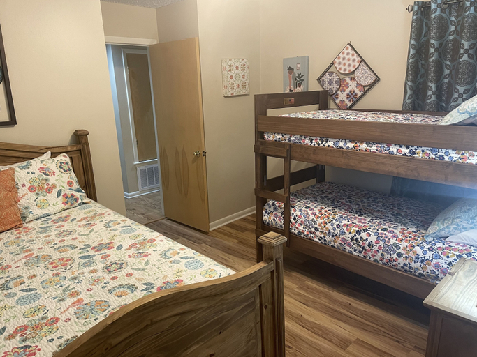 Room 3, Go with the Flow! CW B103 by RedAwning, Comal