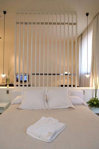 Bedroom 3, Parador de Alcala de Henares, Madrid