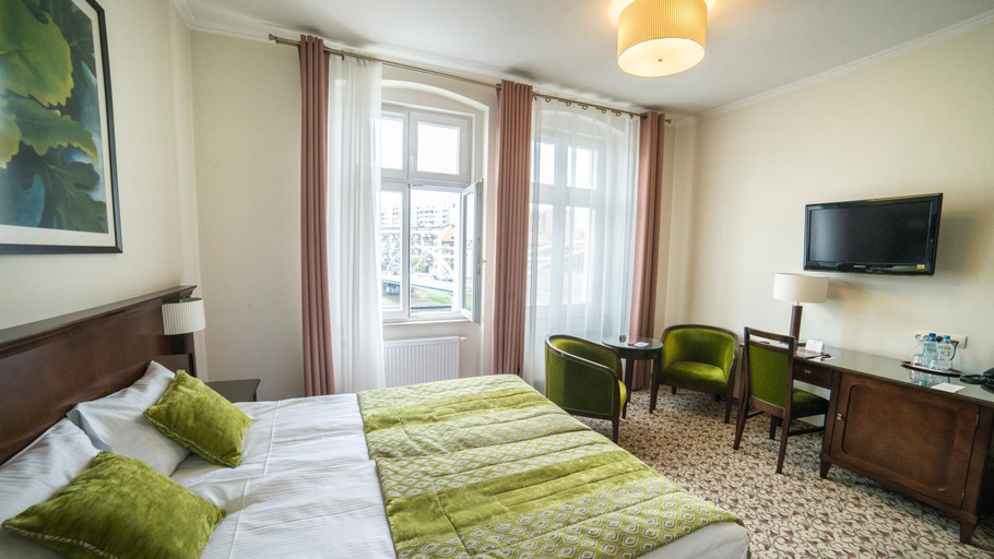Bedroom 3, Hotel Starka, Ople