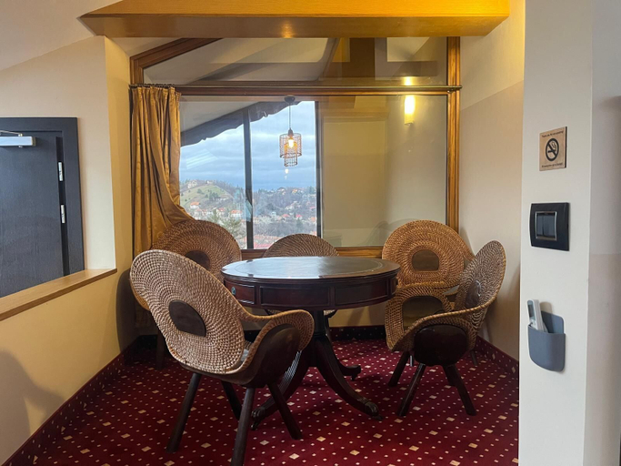 Living area 4, Classic Inn By Radacini, Brasov