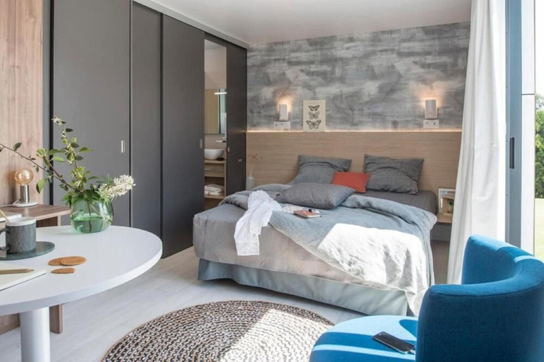 Bedroom 4, Camp'hotel, Sarthe