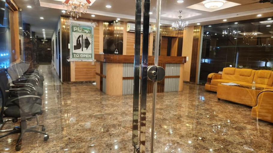 Others 5, Royal View Residency, Thiruvananthapuram