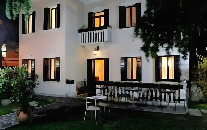 Exterior & Views 2, Villa Crispi, Venezia