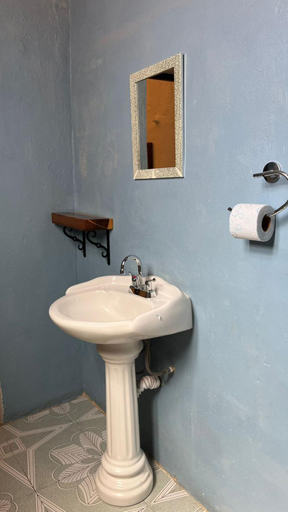 Bathroom 2, Hotel Edzna, Campeche